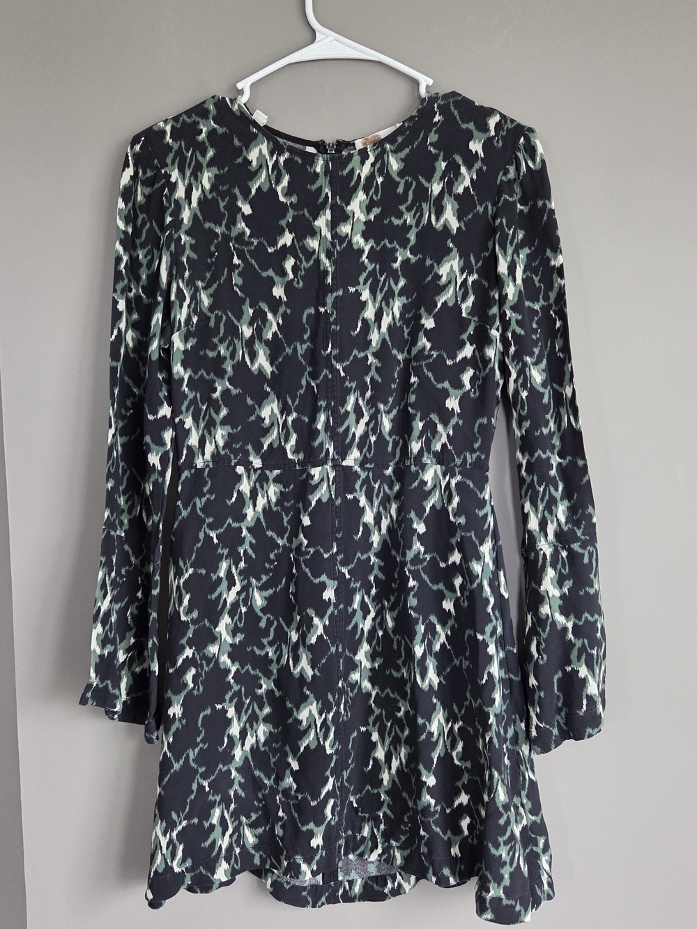 A.L.C. Silk Black and Mint Abstract Long-Sleeve Mini Dress Size 6